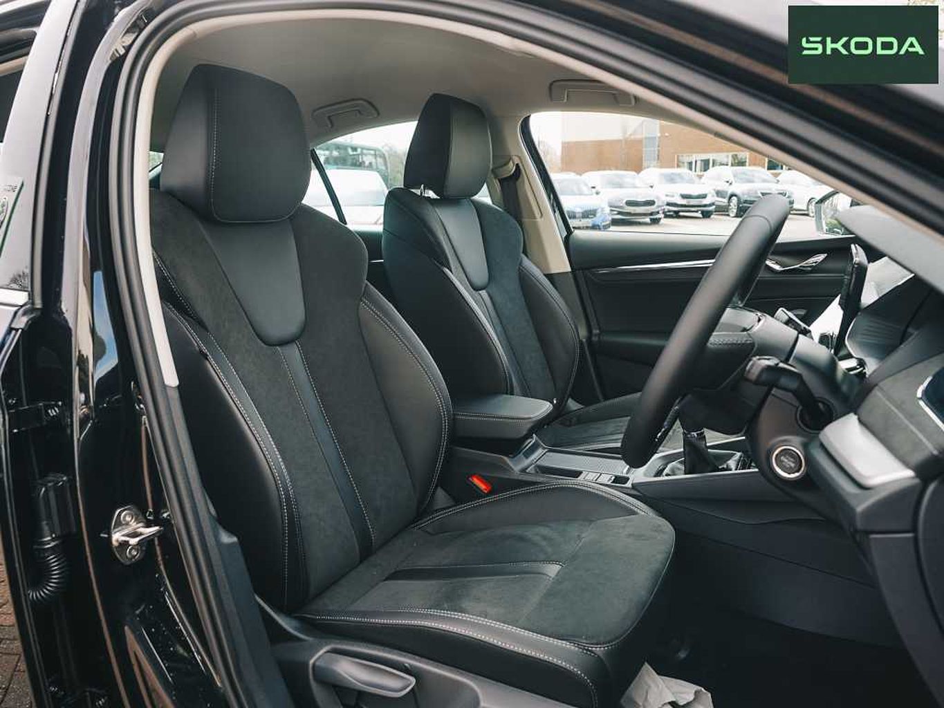 SKODA Octavia Hatchback 1.5 TSI ACT SE L (150PS)
