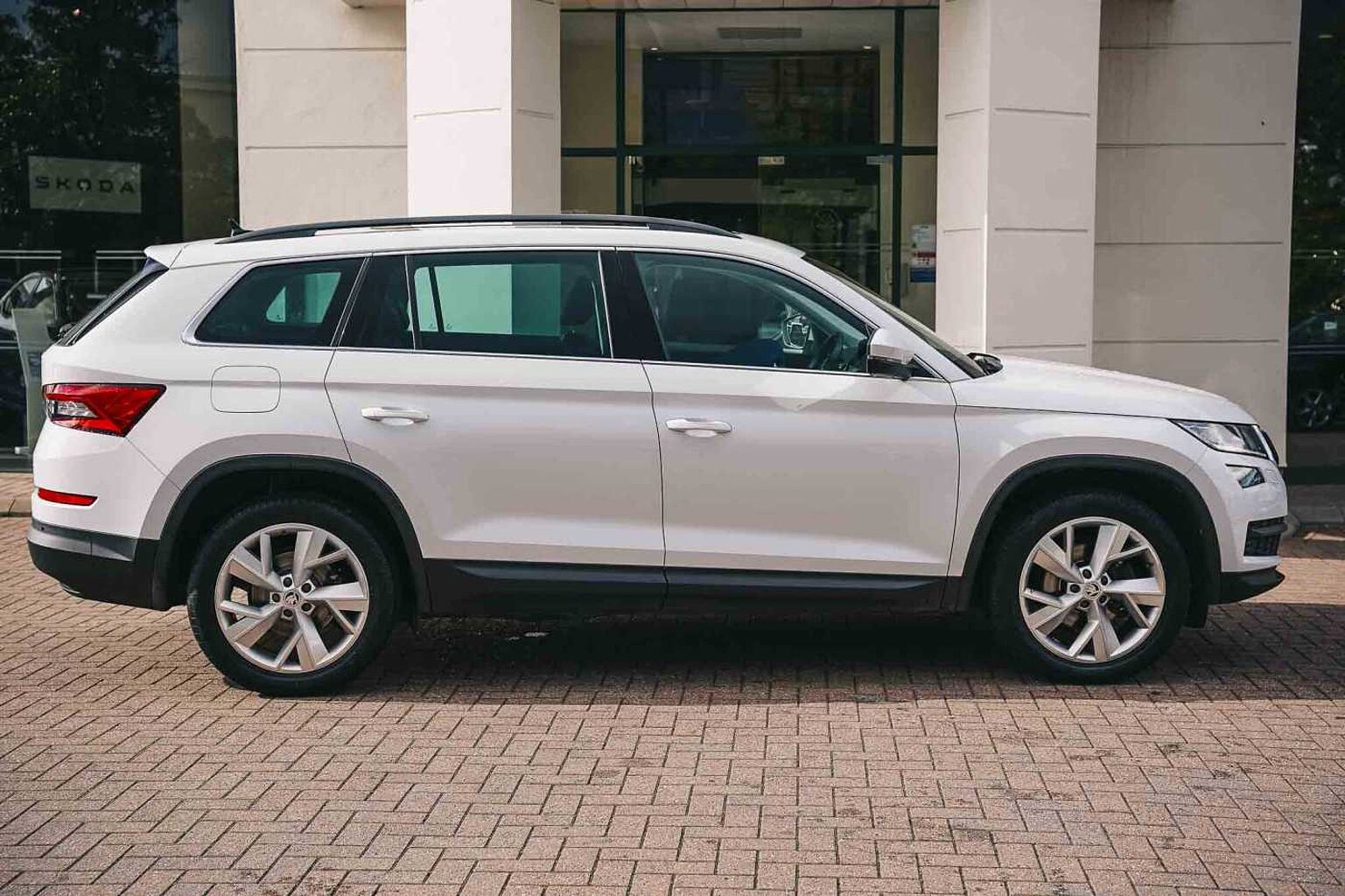 SKODA Kodiaq 1.5 TSI (150ps) SE L (7 Seats) ACT SUV (Panoramic Sunroof)